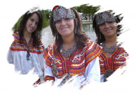 VISITEZ LE SITE DE TAFSUT - CHANTS ET DANSES DE KABYLIE